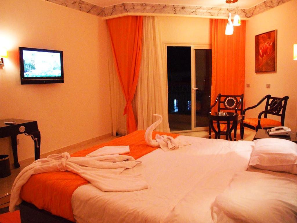 Sphinx Aqua Park Beach Resort Hurghada Exterior photo
